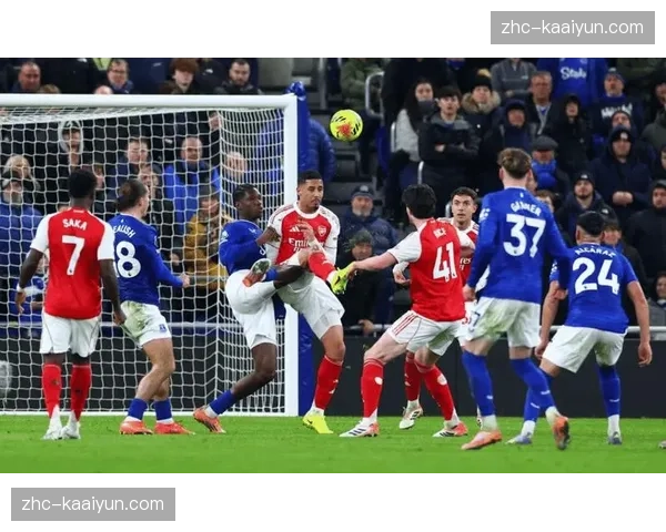 加纳80次抢断134次球权回收 埃弗顿中场防守屏障