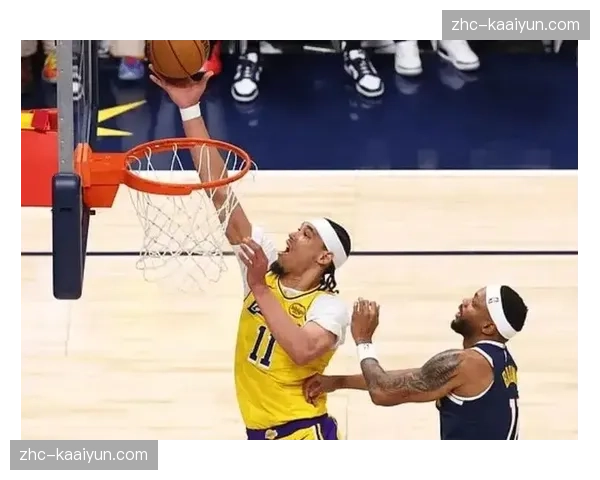 肯纳德15分16篮板11助攻生涯首次三双,湖人角色球员爆发力可观 肯纳德15分16篮板11助攻生涯首次三双,湖人角色球员爆发力可观